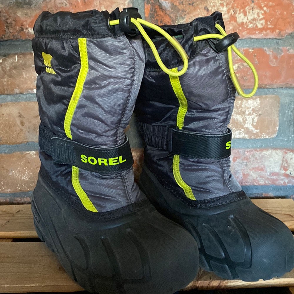 Sorel big kid snow boots